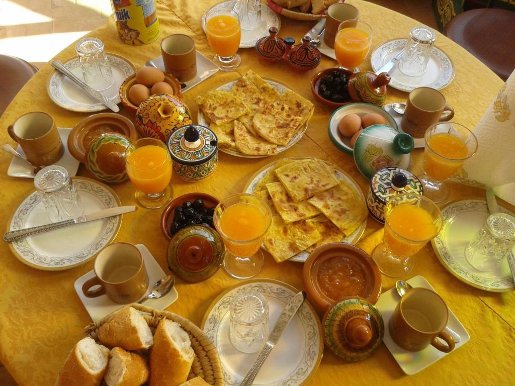 Maison Famille Tazi Фес Екстер'єр фото